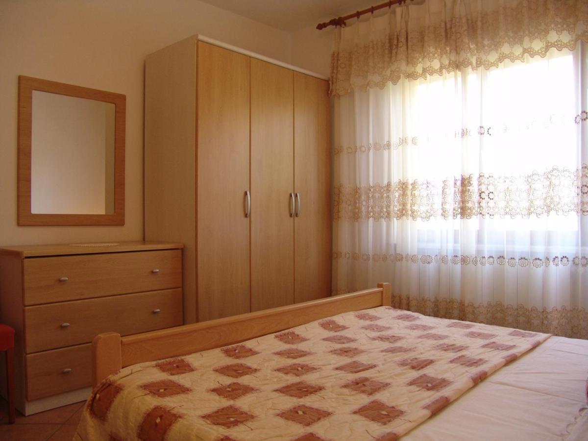 Apartments Bozica Krk Town Extérieur photo