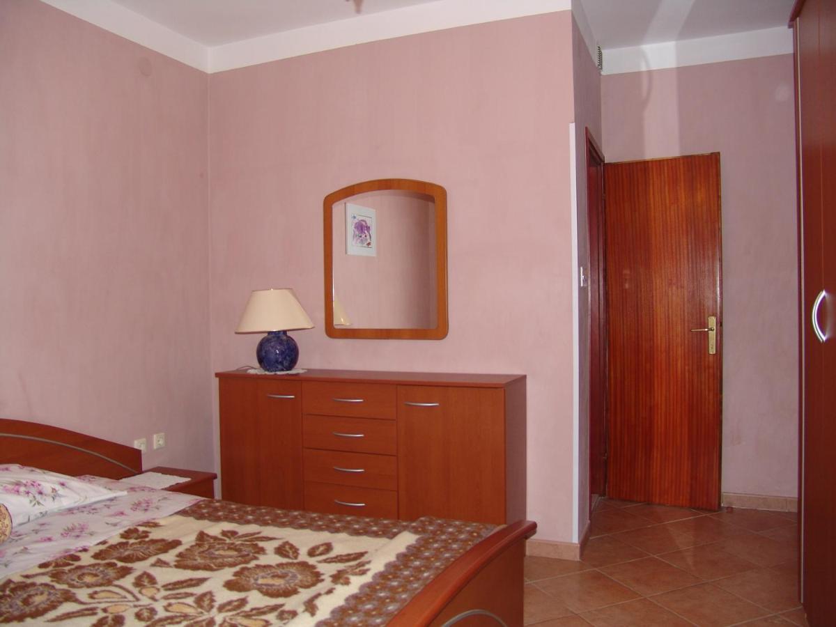 Apartments Bozica Krk Town Extérieur photo