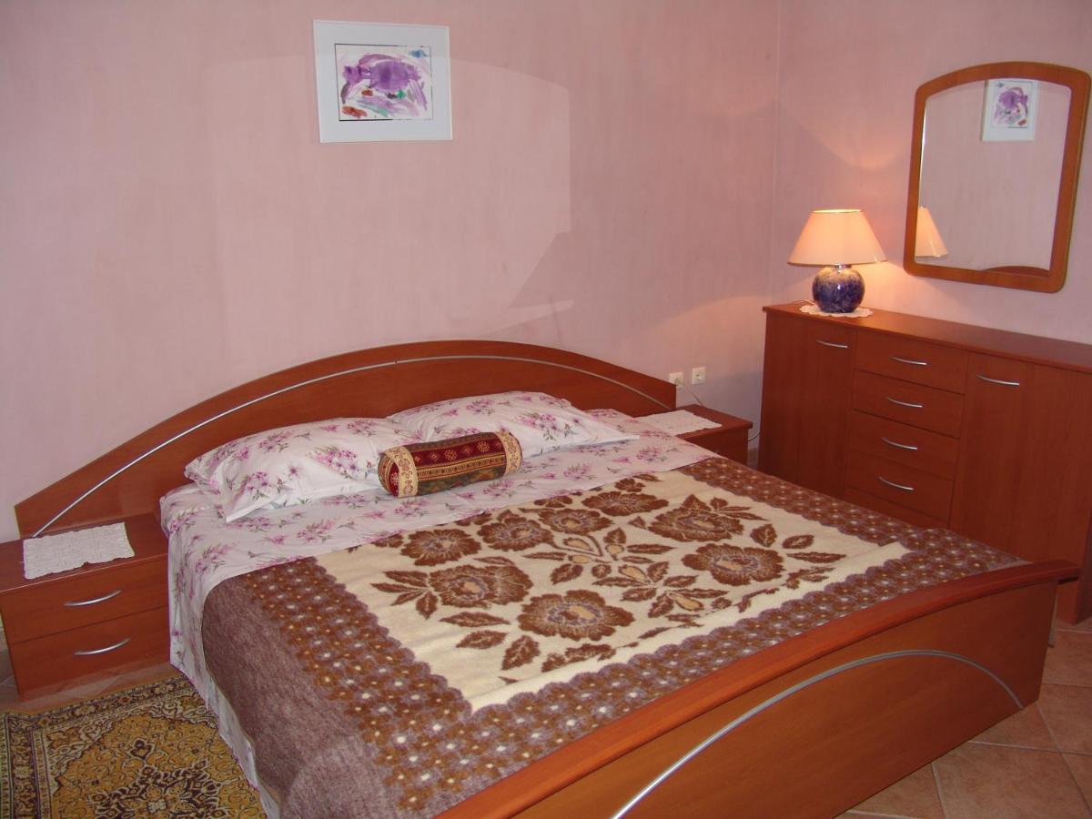 Apartments Bozica Krk Town Extérieur photo