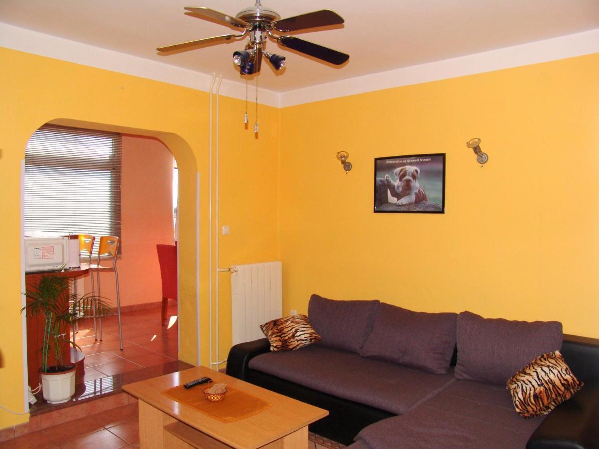 Apartments Bozica Krk Town Extérieur photo