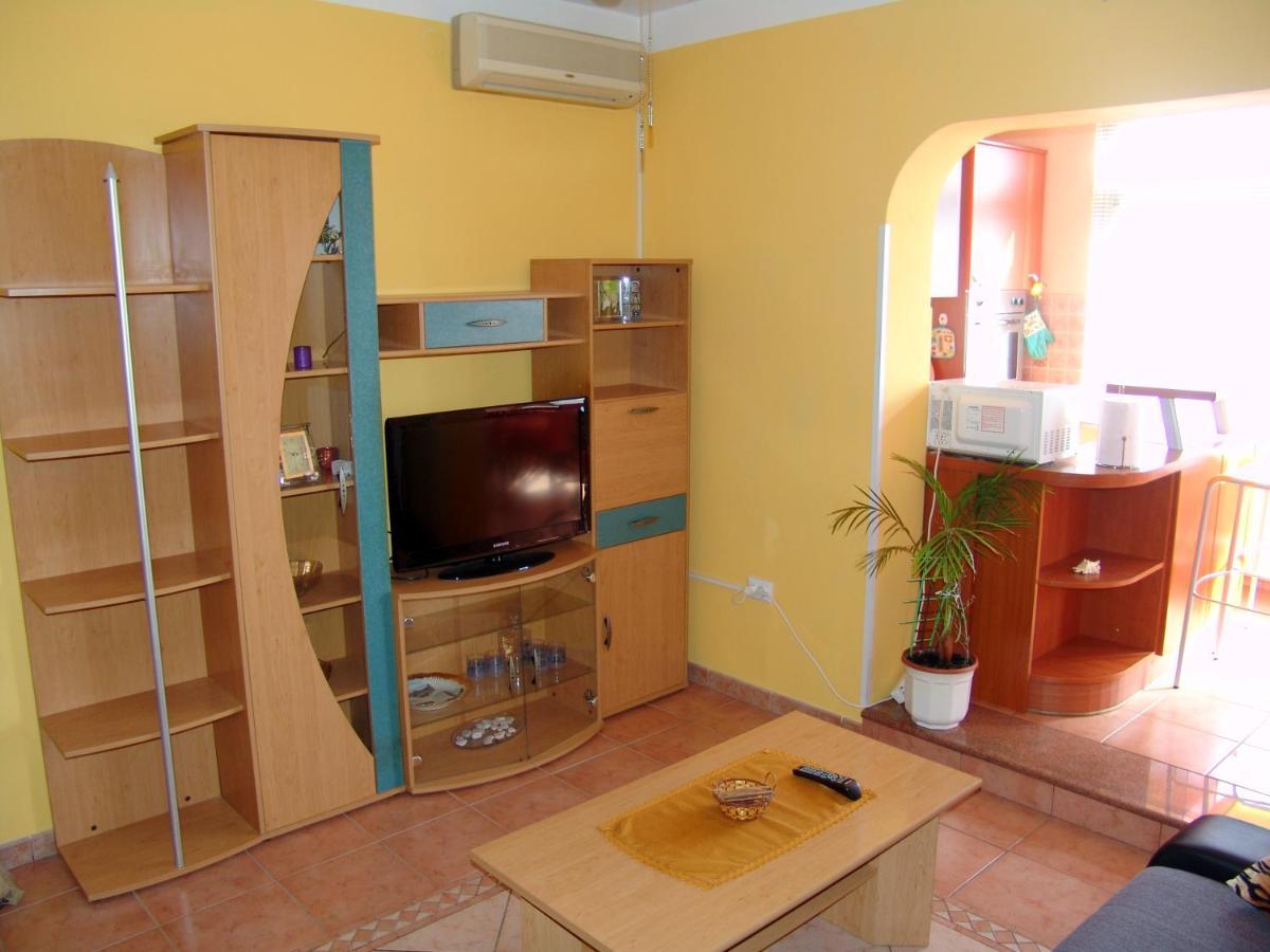 Apartments Bozica Krk Town Extérieur photo