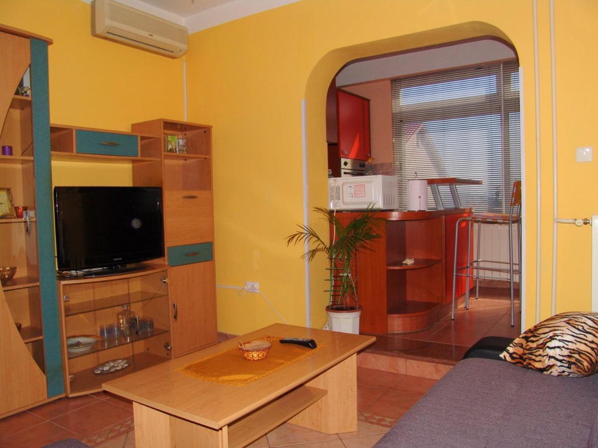 Apartments Bozica Krk Town Extérieur photo